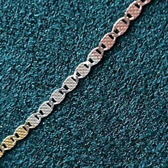 Elegant Tri-color mariner Chain Necklace 20 inch - Picture 3 of 3